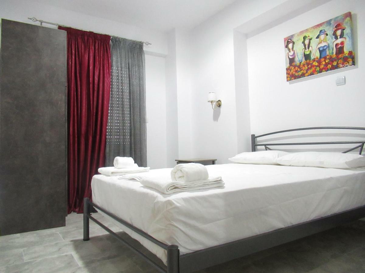 Artistic Rent Rooms & Apartments Nea Kallikrateia 외부 사진